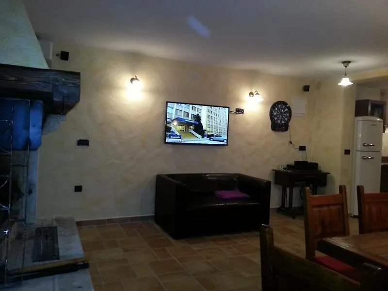 Villa Royal Blue Trget